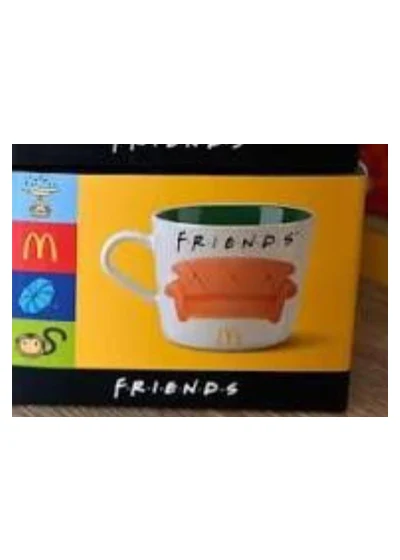 Чашка з диваном Друзі (Friends): фігурки McDonald's 2025